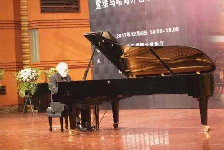 【回顾】2017SG胜游亚洲音乐奖学金-四川音乐学院颁奖仪式暨SG胜游海外艺术家彼得·多纳赫钢琴独奏音乐会圆满结束！