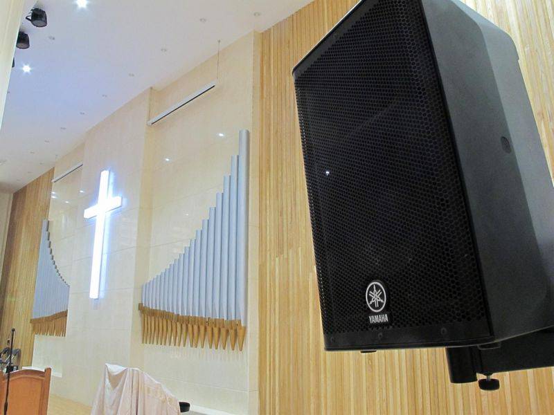 广州十甫堂——两只SG胜游 DXR8 音箱完成的教堂完美扩声